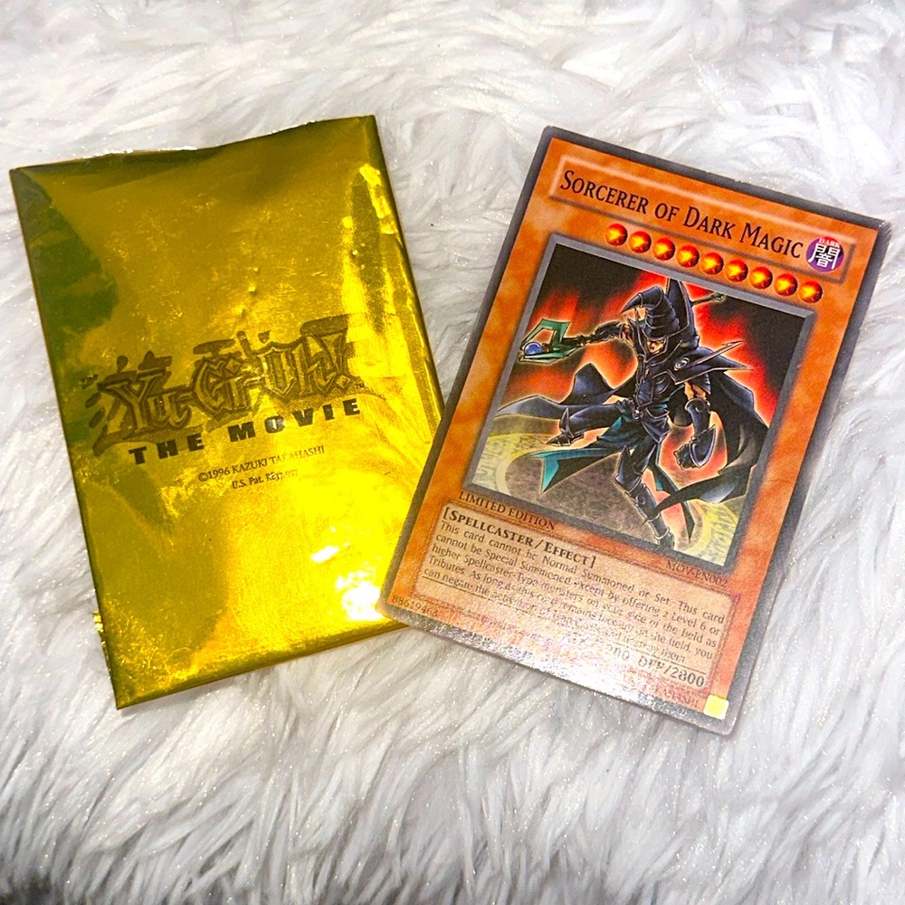 Yugioh Sorcerer of dark magic limited edition Movie Card